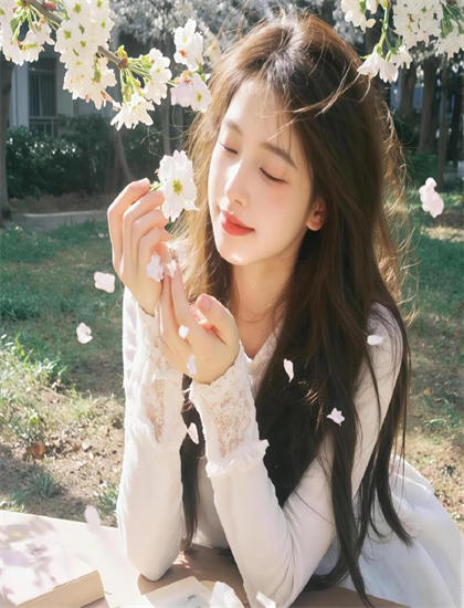 男人痣的位置与命运_柔情女老师_美女视频高清